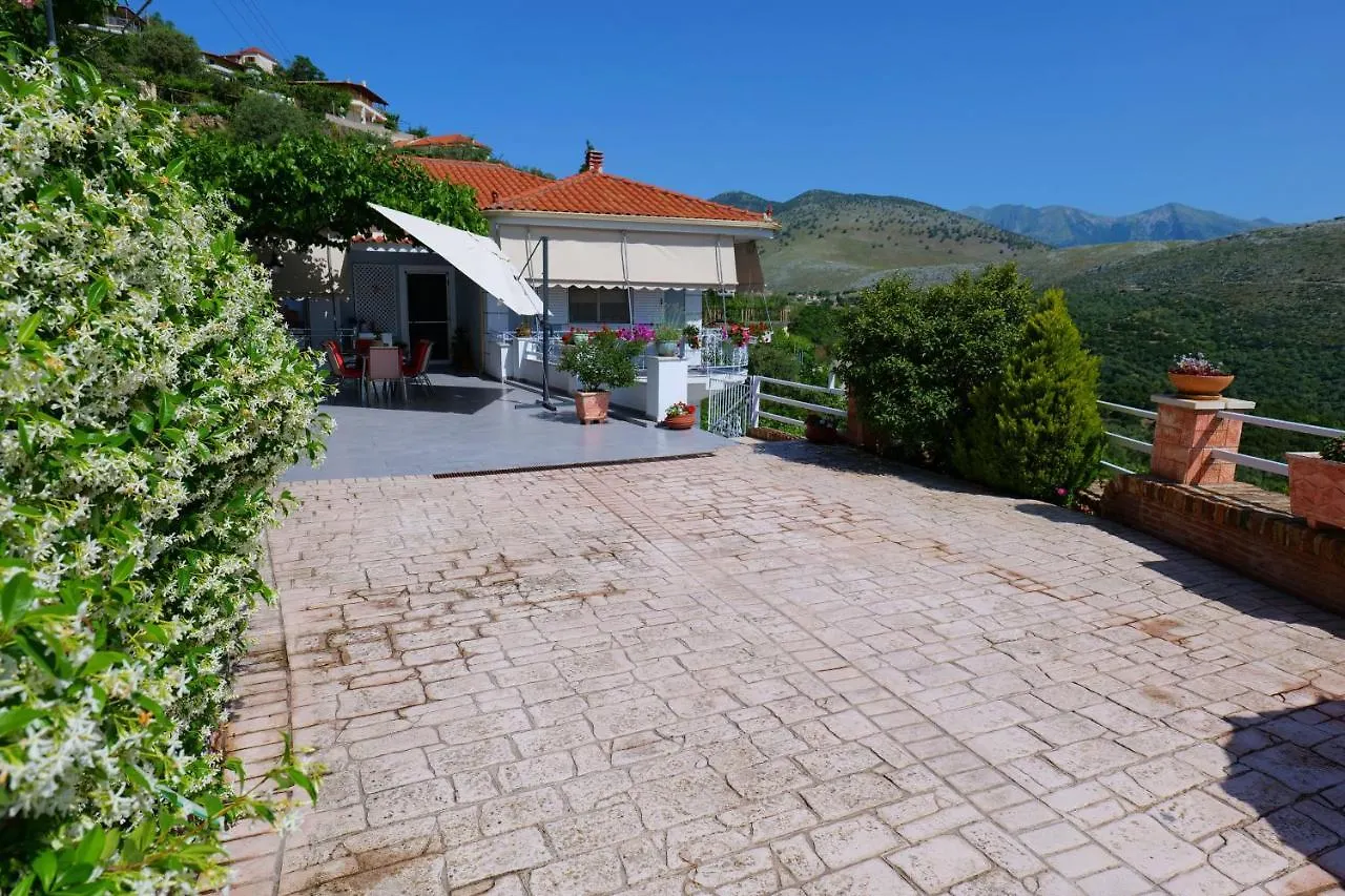 Lodge Saranda Landscape Villa