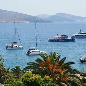 Hotel Piazza, Sarandë